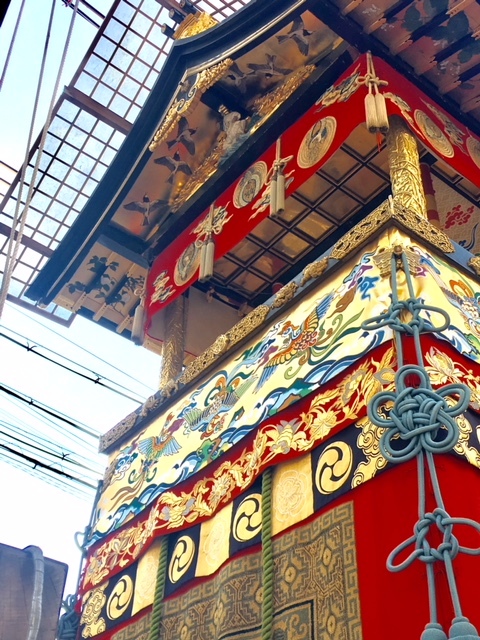 祇園祭の岩戸山の装飾